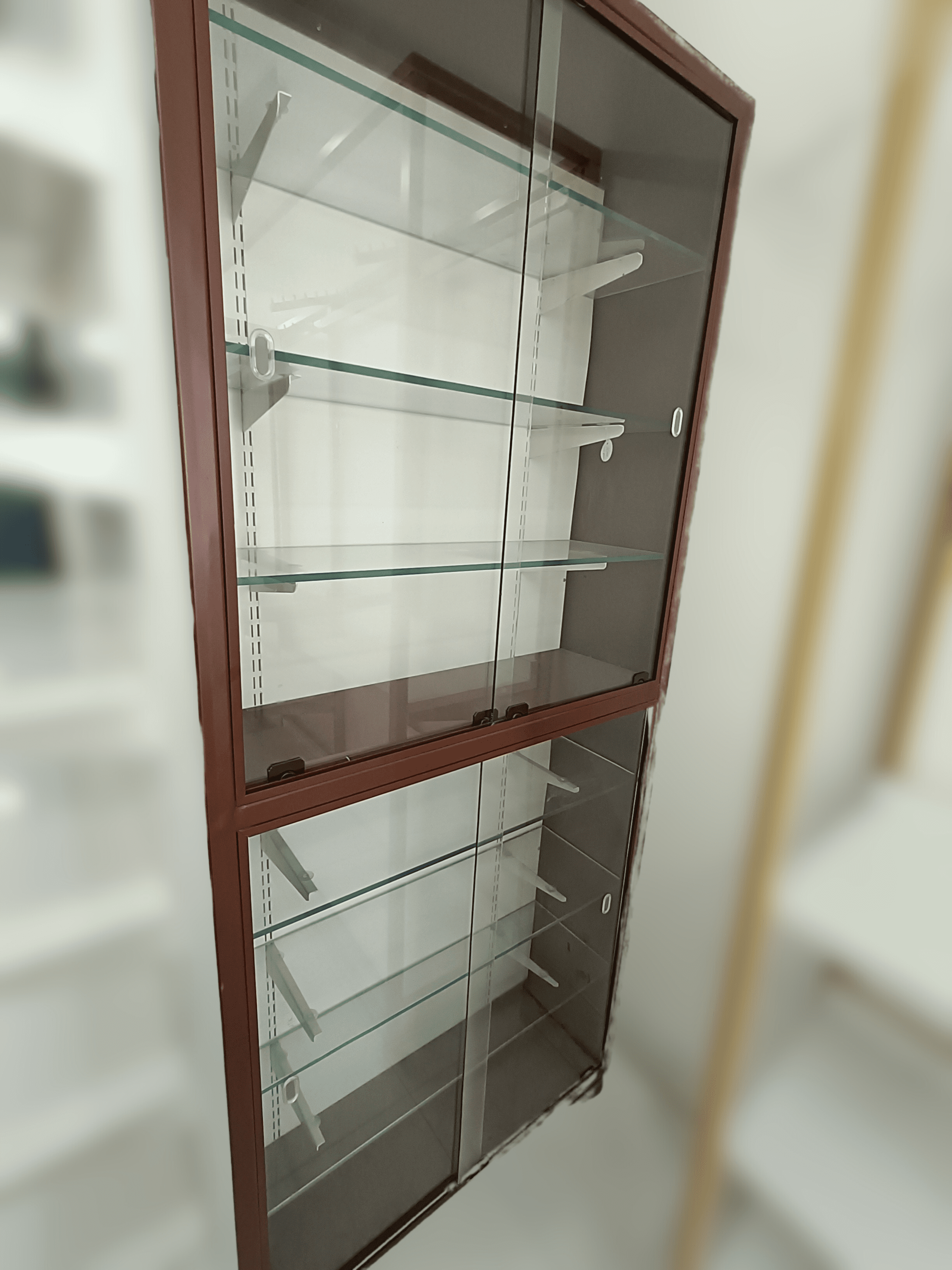 pharmacy racks, display racks for pharmacy